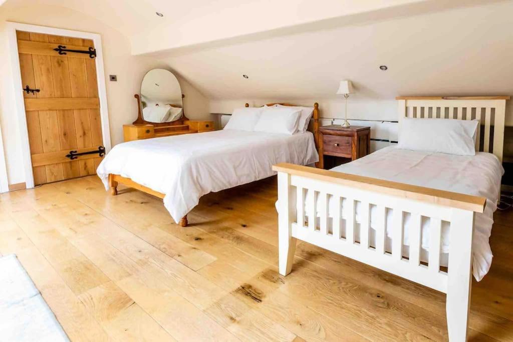 Four Bed Barn Conversion Junction 37 38 M1 Barnsley Buitenkant foto